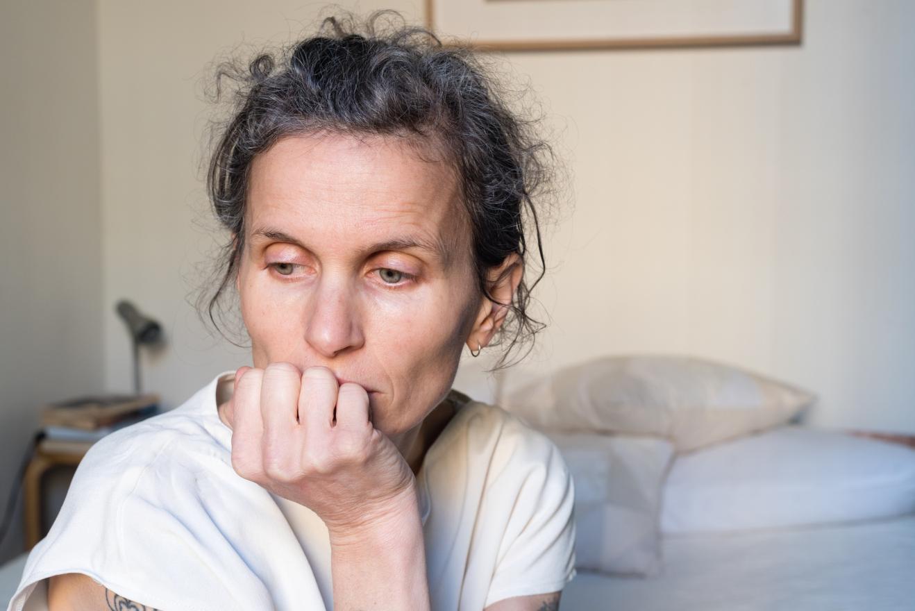Slaaptraining aan collega’s Sterk in je Werk-week Vermoeide vrouw